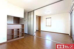 グレースハイム六の坪 1階2LDKのリビング/ダイニング