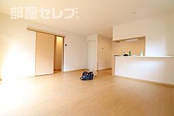 ガーデンパスC 2階3LDKのリビング/ダイニング