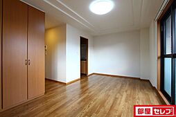 サンプレス市場木 2階1LDKのリビング/ダイニング