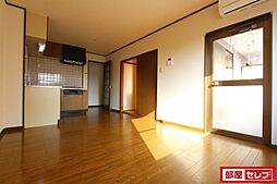 ジュネシスＴＷＩＮ 2階2LDKのリビング/ダイニング