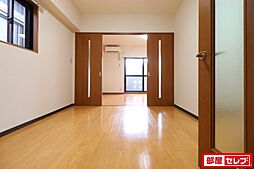 スクエアコート 3階1DKのリビング/ダイニング