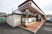 セブンイレブン北名古屋鹿田店 220m