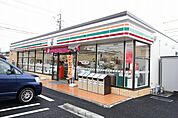 セブンイレブン北名古屋諏訪店 44m