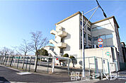 岩倉中学校 1541m