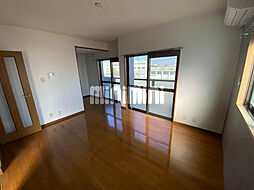 ワイズコート 4階1LDKのリビング/ダイニング