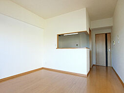 マルイマンション 102 1階2LDKのリビング/ダイニング