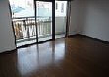 パインホームズ 1階3LDKのリビング/ダイニング