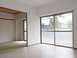 JR中央線 武蔵境駅 徒歩15分の賃貸マンション 1階3LDKのリビング/ダイニング