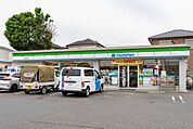 ファミリーマート入間春日町店 徒歩14分。 1100m