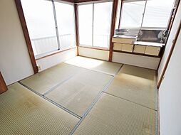 フラワーハウスB 3 2階ワンルームのリビング/ダイニング