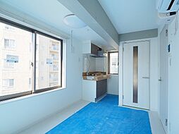 Luxe文京白山（リュクス） 301 3階1DKのリビング/ダイニング