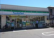 ファミリーマート 杉並堀ノ内三丁目店（127m）