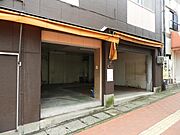 店舗入り口