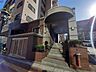 エントランス：入口