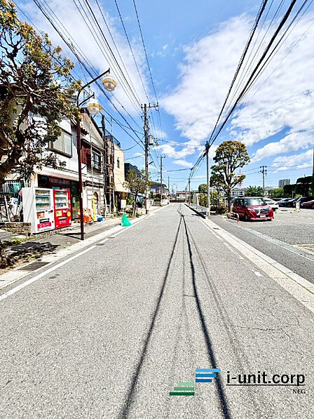 前面道路です。