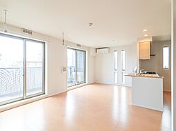 JR東北本線 自治医大駅 徒歩4分の賃貸アパート 2階3LDKのリビング/ダイニング