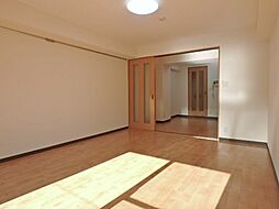 JR東北本線 自治医大駅 徒歩5分の賃貸マンション 4階2Kのリビング/ダイニング