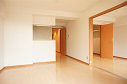 JR東北本線 宇都宮駅 バス16分 文星女子高入口下車 徒歩2分の賃貸マンション 2階2LDKのリビング/ダイニング