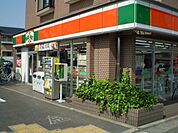 コンビニ「サンクスまで340m」