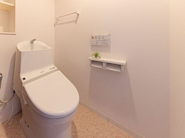 トイレを拡大表示