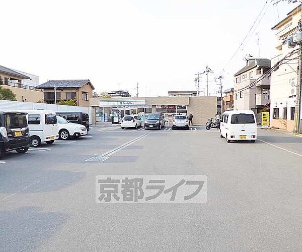 画像20:ファミリーマート 四条通梅津店まで157m 駐車場完備のコンビニです。