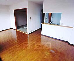 グランドゥ−ル太秦 104 1階2LDKのリビング/ダイニング