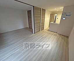 ＧＲＡＭＭ御陵Ａ荒木 102 1階1LDKのリビング/ダイニング