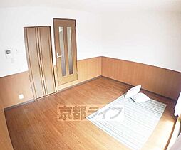 プチ・かわそう 201 2階1Kのリビング/ダイニング