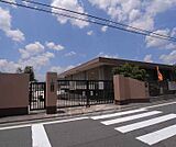 伏見板橋小学校まで399m 活気溢れる小学校です。