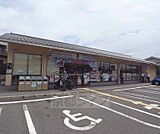 セブンイレブン 京都福王子店まで389m 福王子交差点東、観光道路沿いにございます。駐車場完備