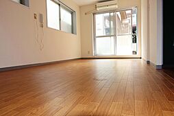 JR中央線 立川駅 徒歩10分の賃貸マンション 1階1LDKのリビング/ダイニング