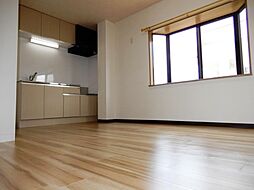 多摩都市モノレール 砂川七番駅 徒歩3分の賃貸マンション 2階2DKのリビング/ダイニング