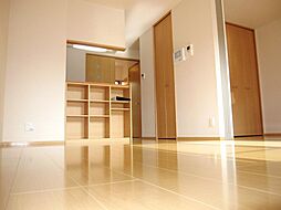 JR青梅線 中神駅 徒歩8分の賃貸アパート 1階1LDKのリビング/ダイニング