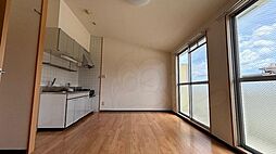 JR湖西線 大津京駅 徒歩7分の賃貸マンション 5階2LDKのリビング/ダイニング