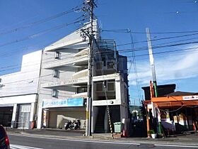 京都府京都市山科区御陵進藤町（賃貸マンション1K・4階・21.00㎡） その1