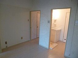 京阪京津線 四宮駅 徒歩7分の賃貸マンション 1階3DKのリビング/ダイニング