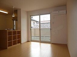 京都地下鉄東西線 山科駅 徒歩7分の賃貸アパート 2階1LDKのリビング/ダイニング