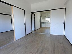 京都地下鉄東西線 椥辻駅 徒歩15分の賃貸マンション 5階2LDKのリビング/ダイニング