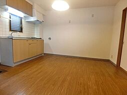 丸田ビル 1階1LDKのリビング/ダイニング