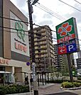 スーパー「ライフ川崎塚越店まで347m」