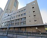 役所「川崎市中原区役所まで997m」