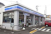 コンビニ「スリーエフまで710m」