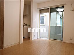 三ツ沢ルーエンハイム 1階ワンルームのリビング/ダイニング