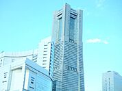 ショッピング施設「ランドマークプラザまで1300m」