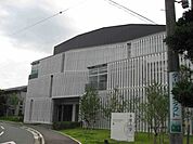 大学「多摩大学湘南キャンパスまで1200m」