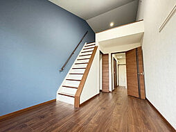 アデライン 204 2階1Kのリビング/ダイニング