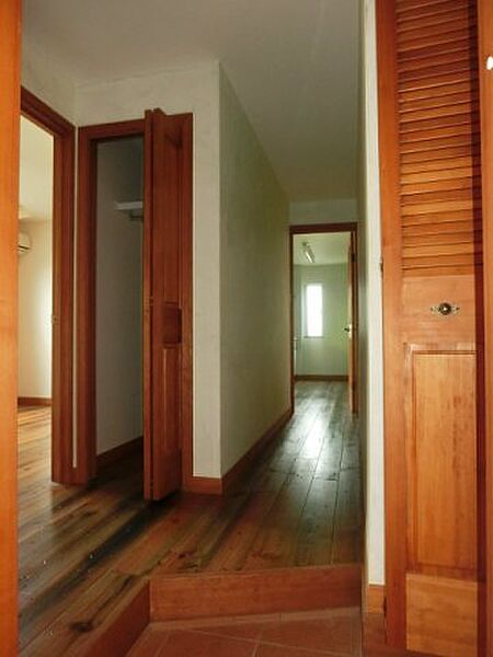 画像16:あると便利な玄関中廊下。