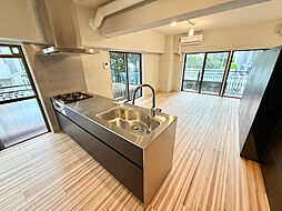 ブリックハイツ 2階2LDKのリビング/ダイニング