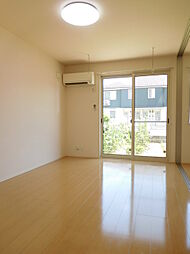 ブリリアントK 102 1階1LDKのリビング/ダイニング