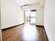 家具の配置もしやすい室内